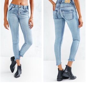 One Teaspoon Light Blue Ankle Jeans